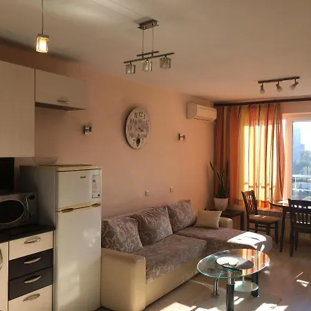 апартамент зорница Apartment Burgas City