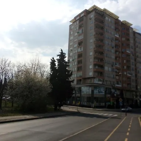 Apartment апартамент зорница
