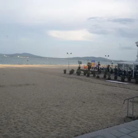 Lejlighed апартамент зорница Burgas City